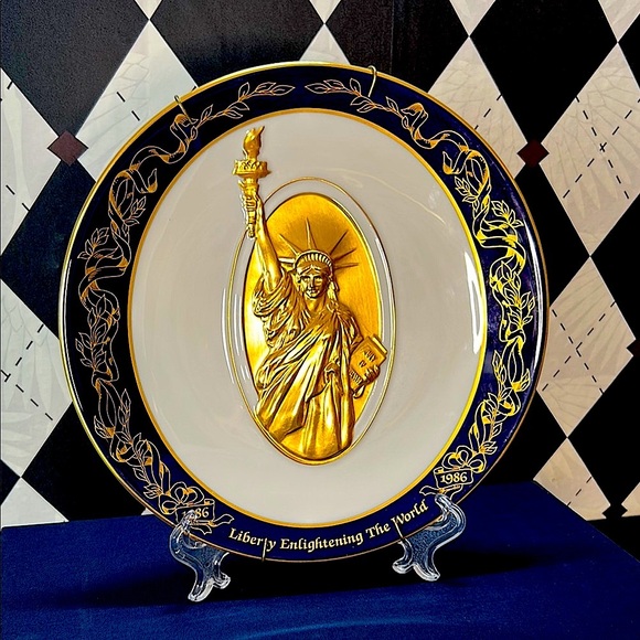 Vintage 24K Gold Statue of Liberty Plate 1886–1986 Ltd Ed USA - Rare Collectible - Picture 1 of 12